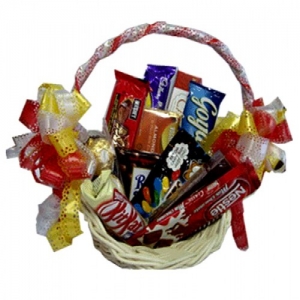Send Assorted Chocolate Lover Basket #01 to Philippines