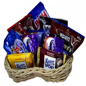 Send Assorted Chocolate Lover Basket #08 to Philippines