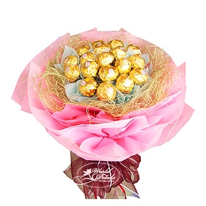 Send Ferrero Pink Bouquet to Philippines