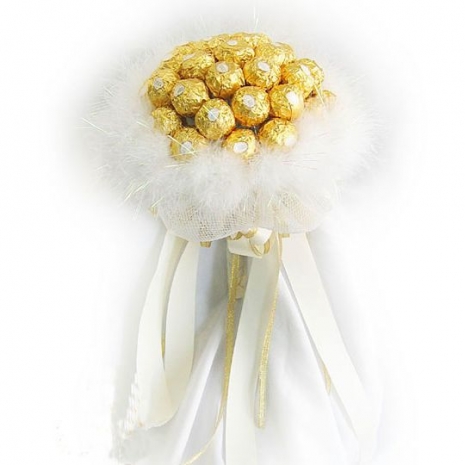 Send Ferrero White Bouquet to Philippines
