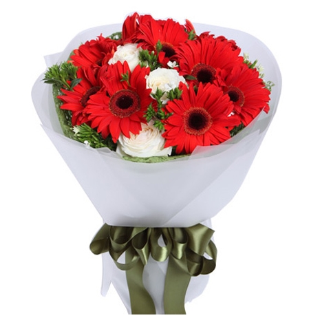 12 Red Gerberas and Roses in a Bouquet