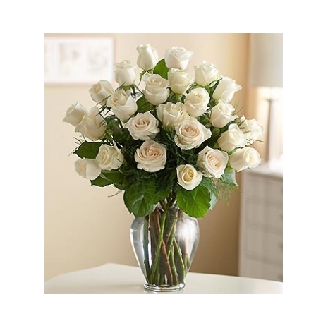 24 White Roses in Vase
